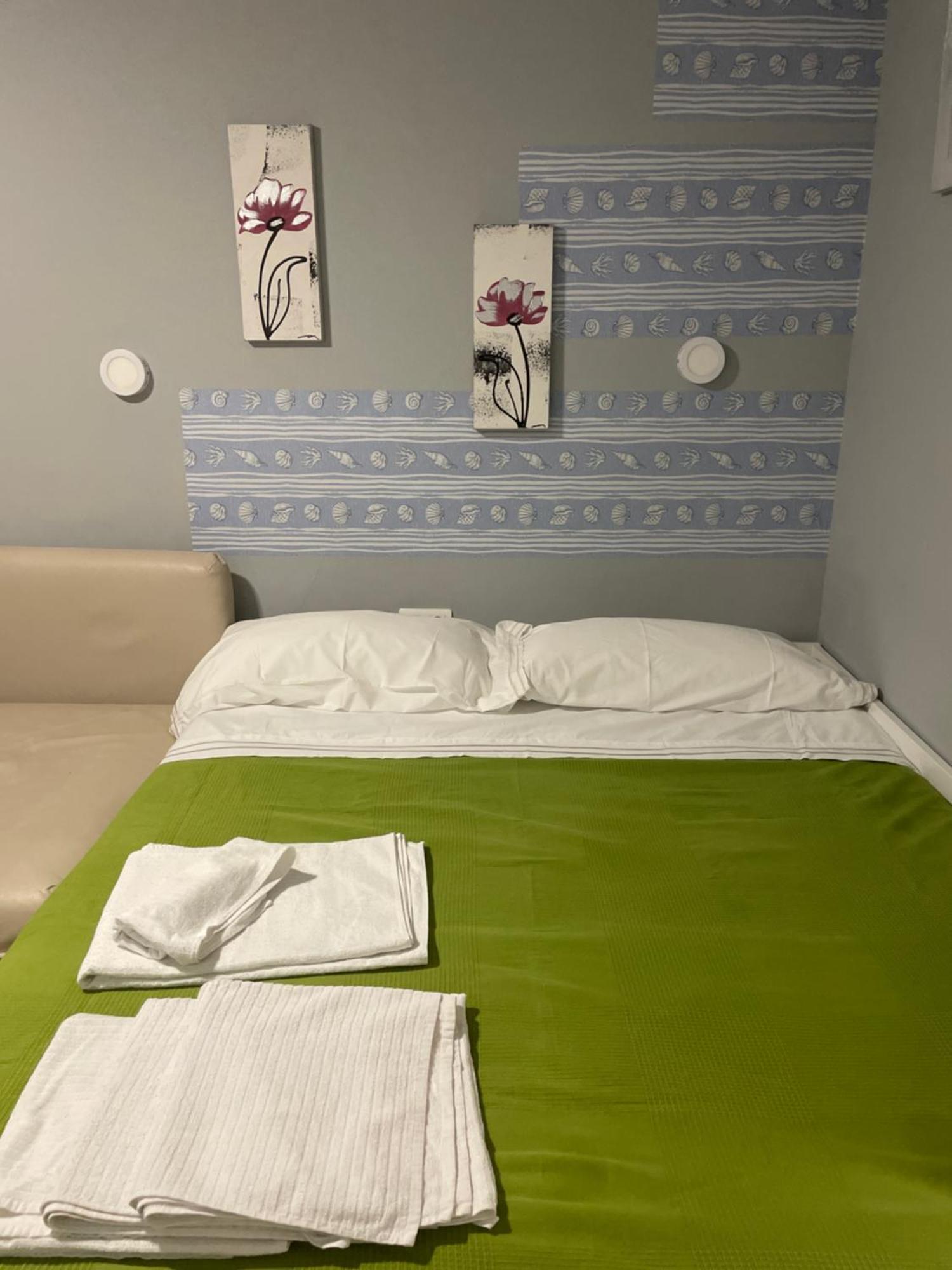 Benalmadena ,Apartamento-Estudio Primera Linea De Playa Экстерьер фото