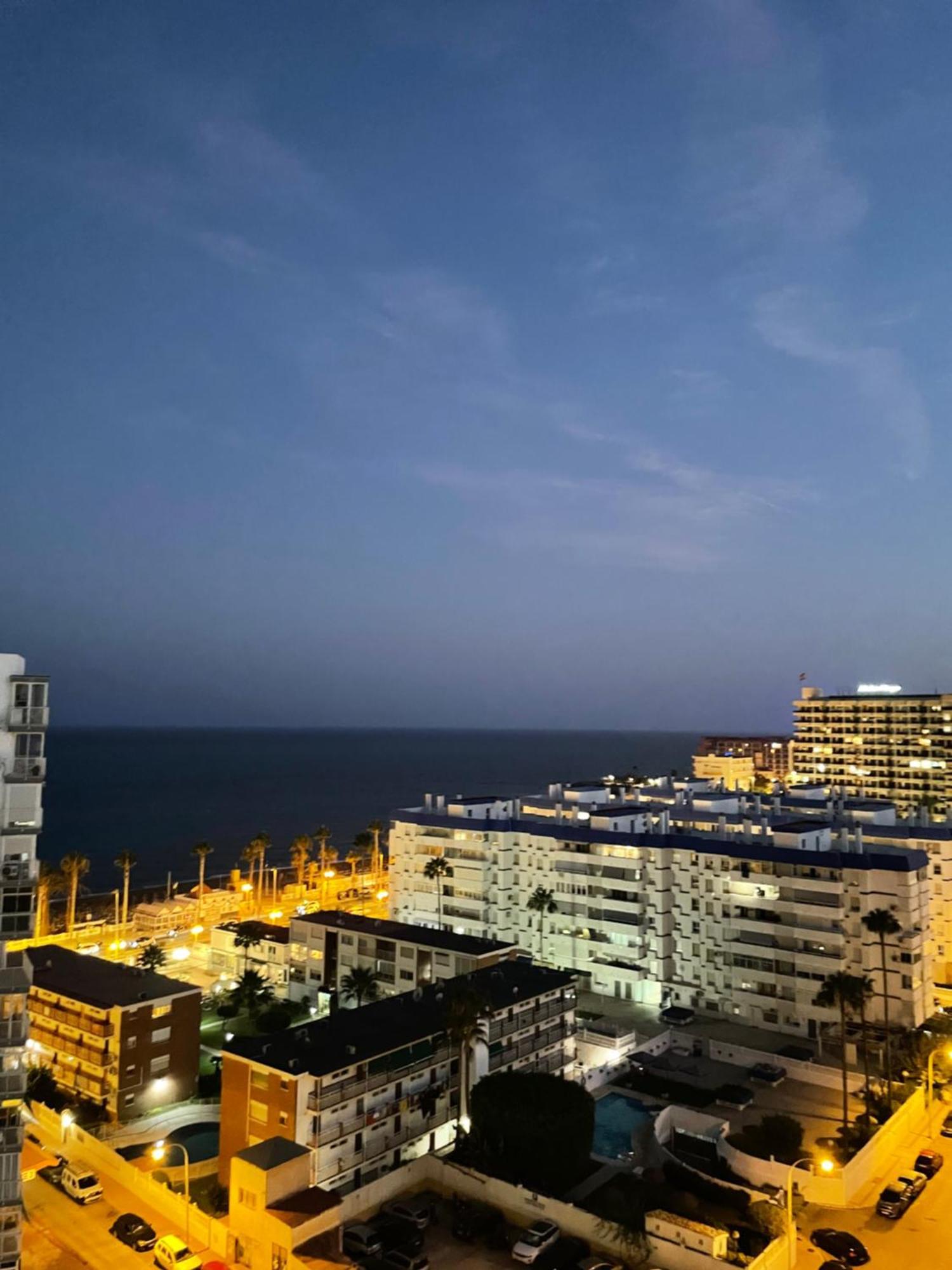 Benalmadena ,Apartamento-Estudio Primera Linea De Playa Экстерьер фото